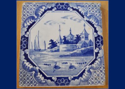 Spode tile from the blue table